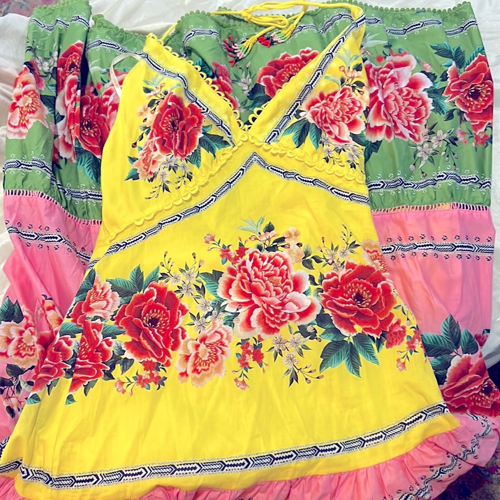 Farm rio size medium halter floral print maxi dress